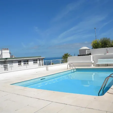 App Le Rocazur Avec Piscine Et Parking En Bord De A 500m Du Centre Apartment Menton